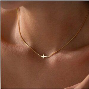 New! 18K Gold Plated Cross Pendant Necklace NWOT